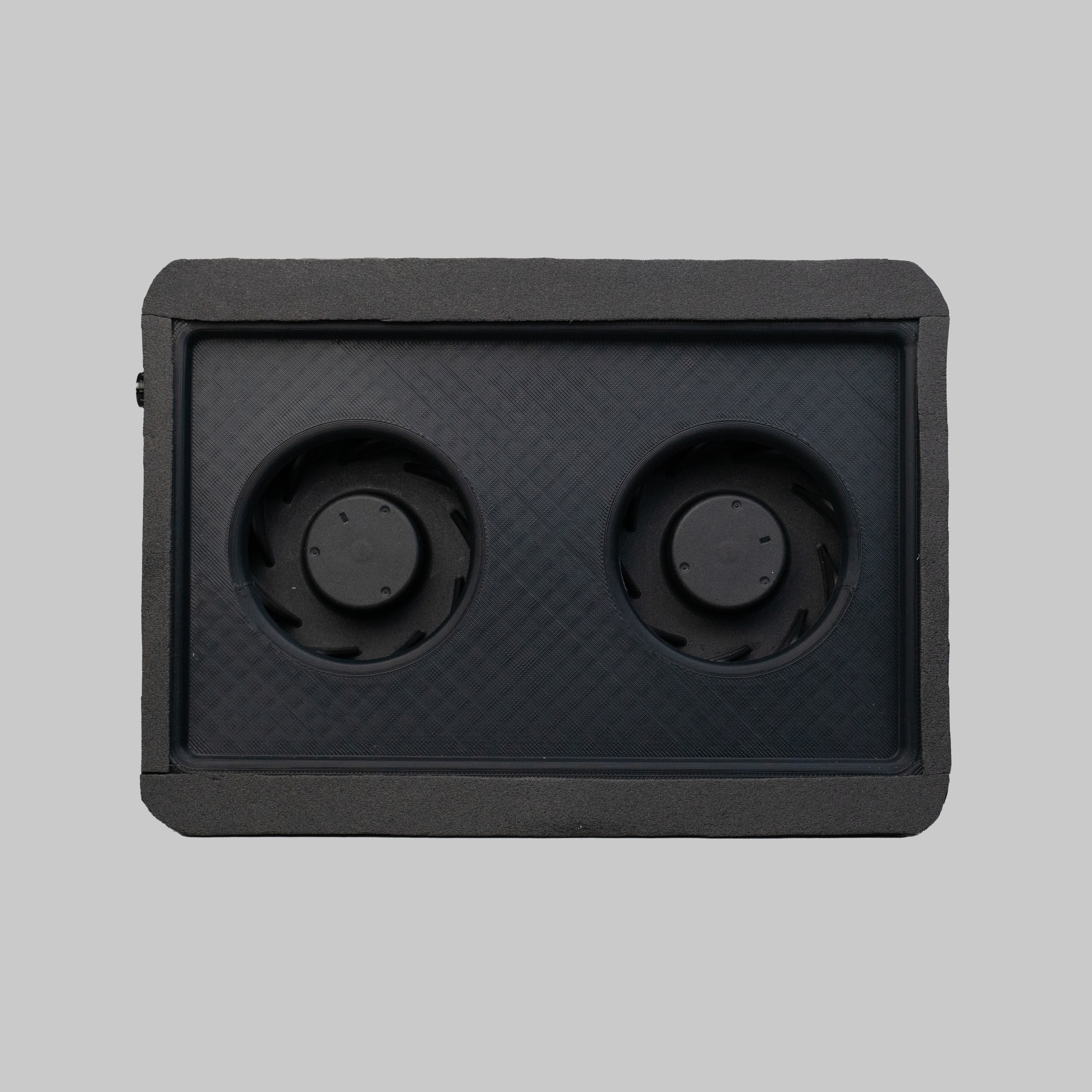 ULKA Iebūvējams putekļu savācējs TORNADO Melns