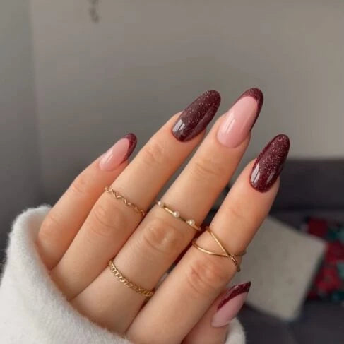 393 Semilac UV gel polish Sparkling Black Cherry 7ml